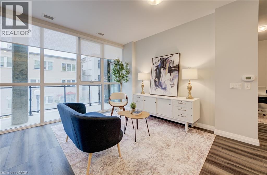 60 CHARLES Street W Unit# 201 thumbnail 2