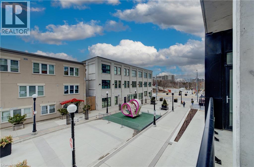 60 CHARLES Street W Unit# 201 thumbnail 23