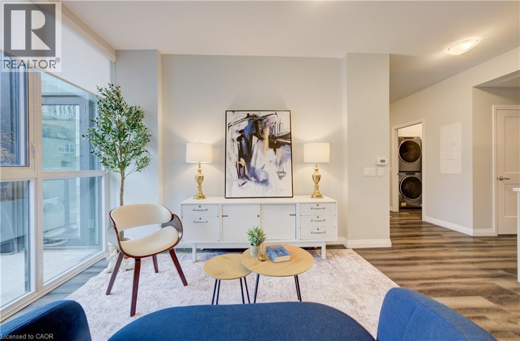 60 CHARLES Street W Unit# 201 thumbnail 9