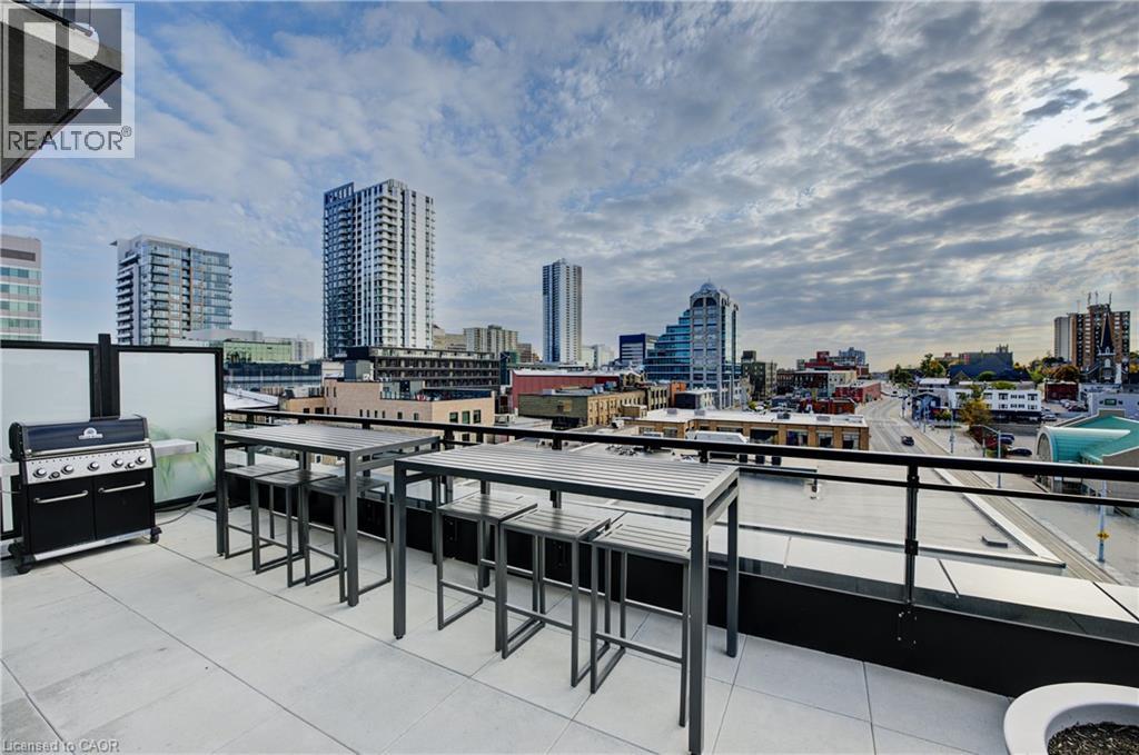 60 CHARLES Street W Unit# 201 thumbnail 31