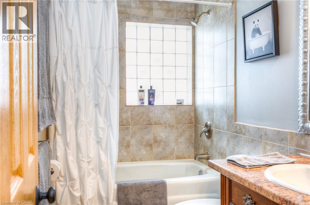 46 2 Avenue thumbnail 20