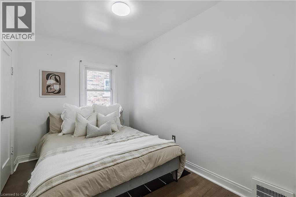 209 BEDFORD Road thumbnail 13