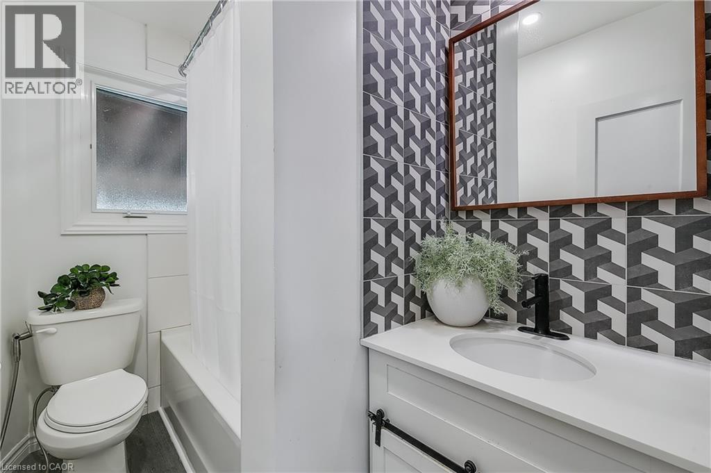 209 BEDFORD Road thumbnail 14