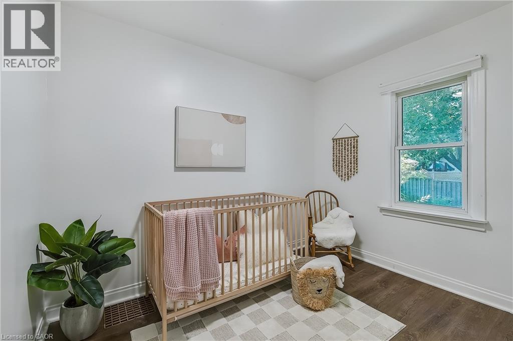 209 BEDFORD Road thumbnail 15