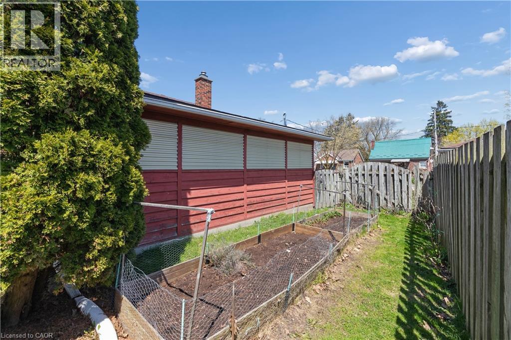 209 BEDFORD Road thumbnail 23