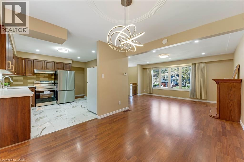 402 LAKEVIEW Drive thumbnail 7