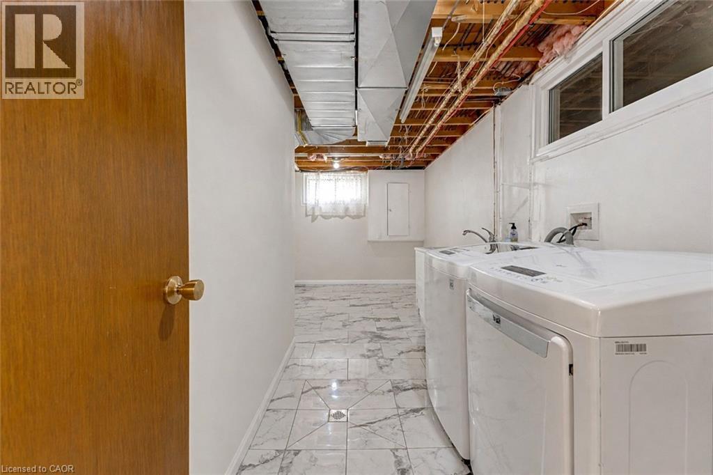 402 LAKEVIEW Drive thumbnail 31