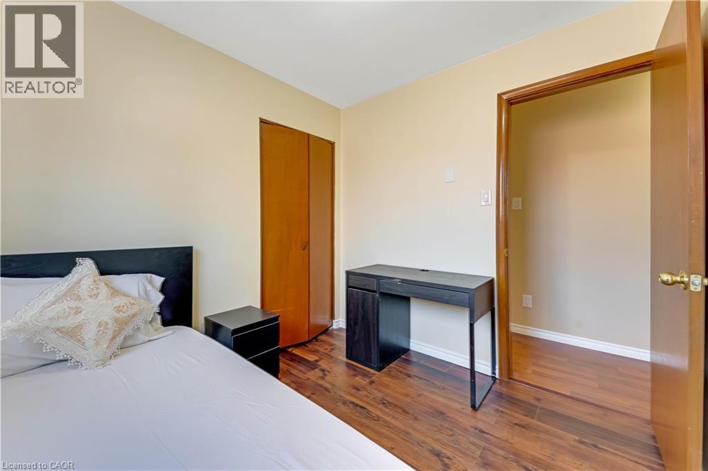 402 LAKEVIEW Drive thumbnail 13