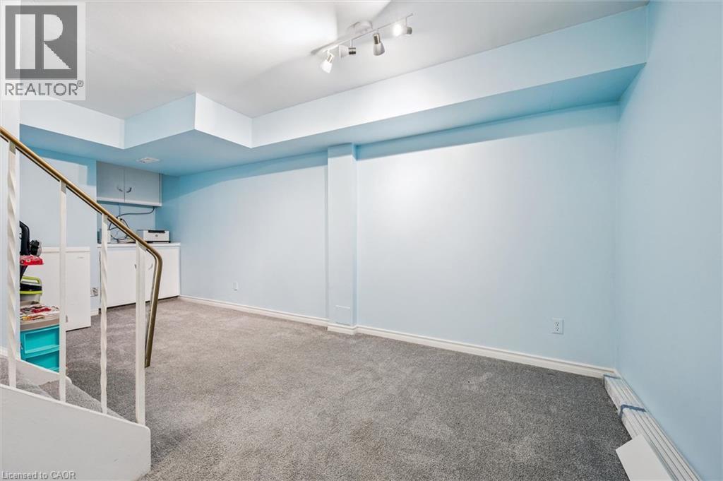 385 PIONEER Drive Unit# 5 thumbnail 21