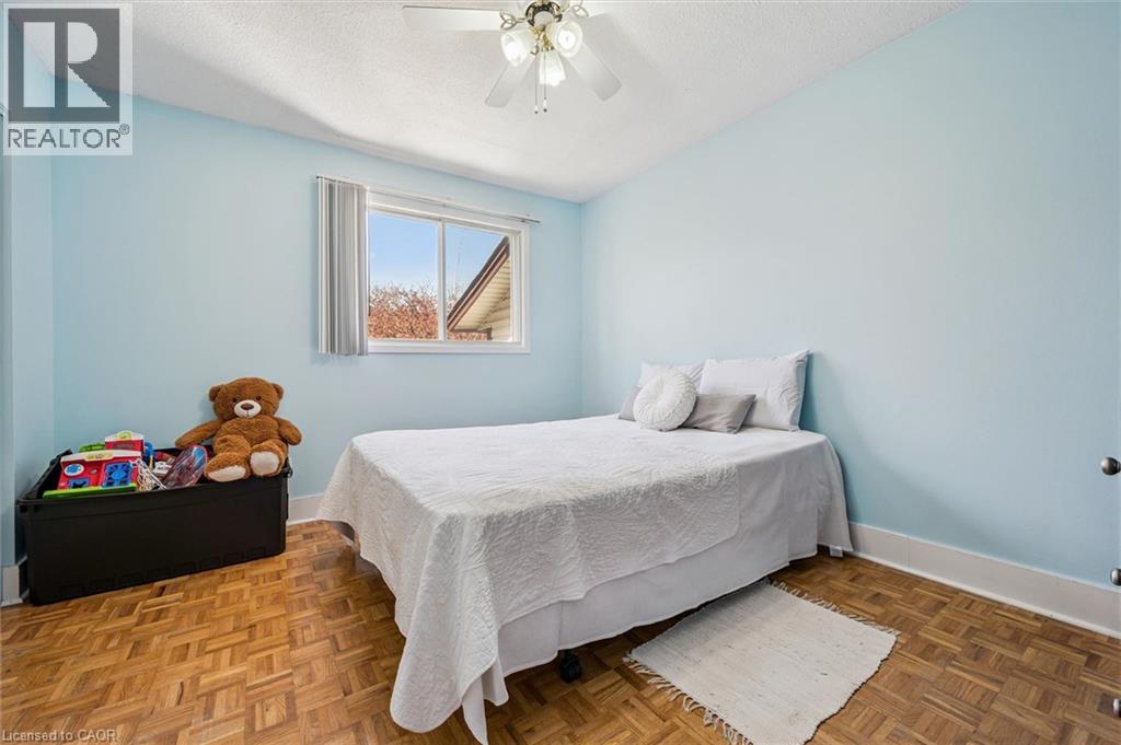 385 PIONEER Drive Unit# 5 thumbnail 17