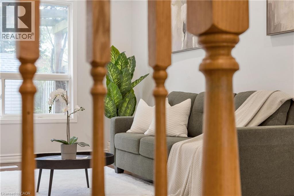 366 HAVENDALE Crescent thumbnail 12