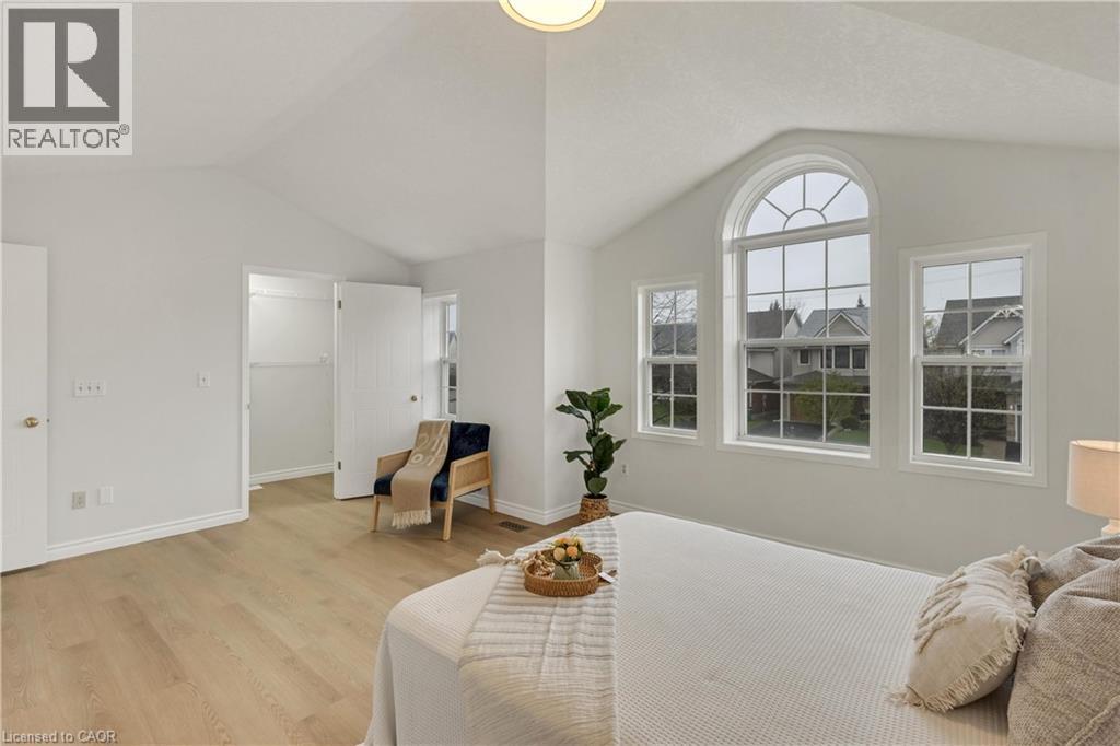 366 HAVENDALE Crescent thumbnail 18