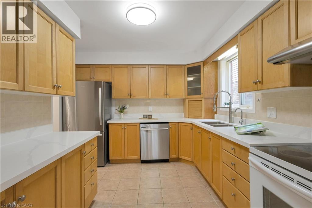 366 HAVENDALE Crescent thumbnail 7