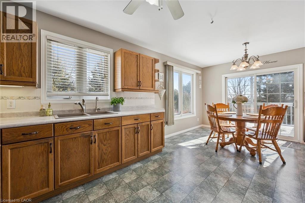 663 HEATHCLIFFE Place thumbnail 16