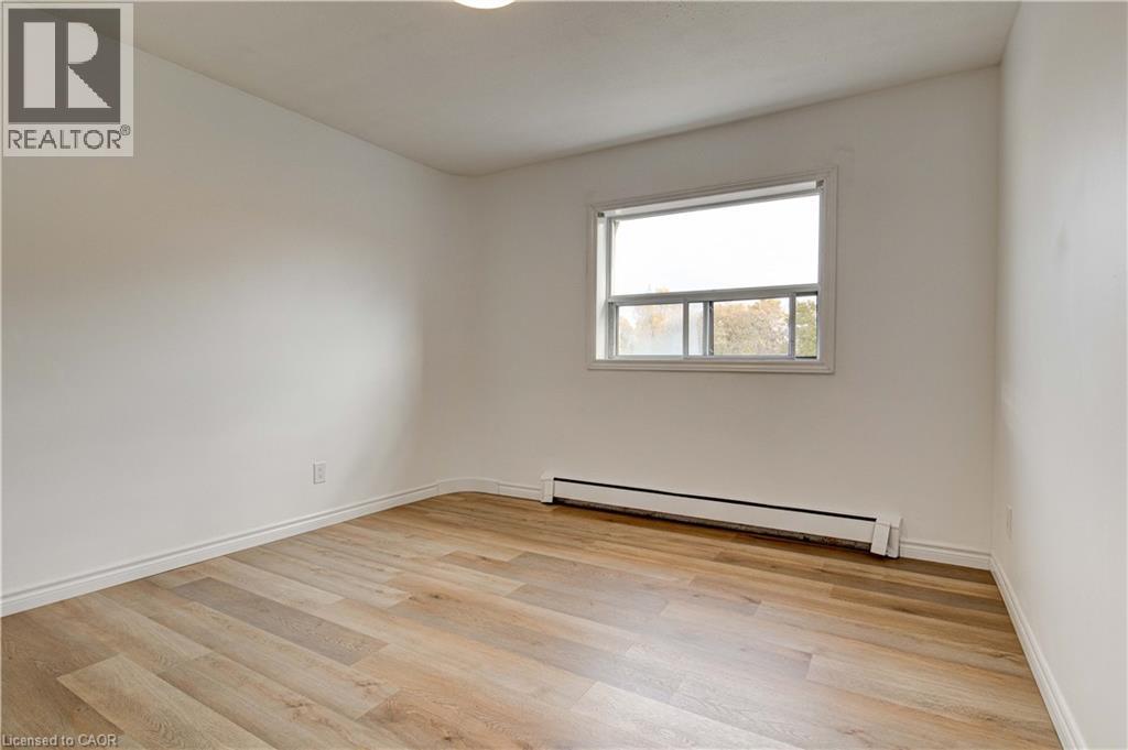 283 FAIRWAY Road N Unit# 405 thumbnail 12