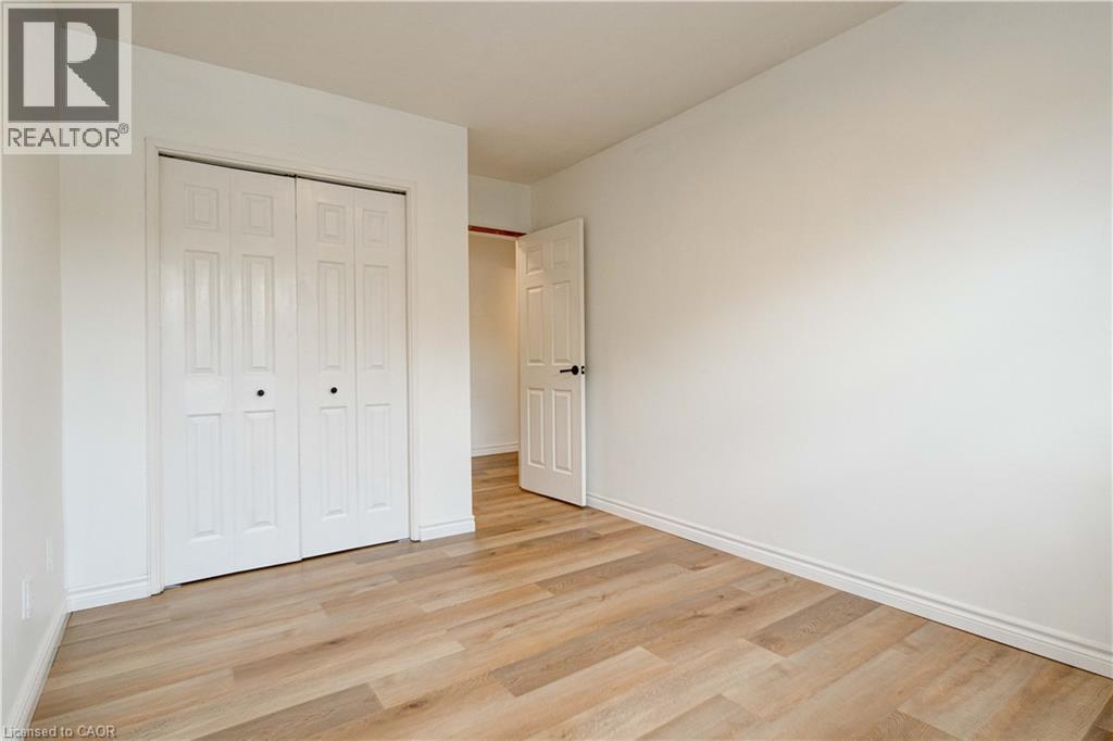 283 FAIRWAY Road N Unit# 405 thumbnail 14