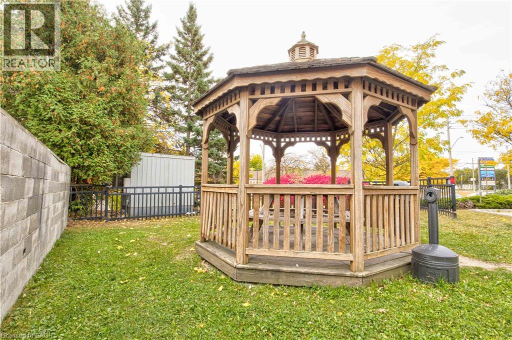 283 FAIRWAY Road N Unit# 405 thumbnail 17