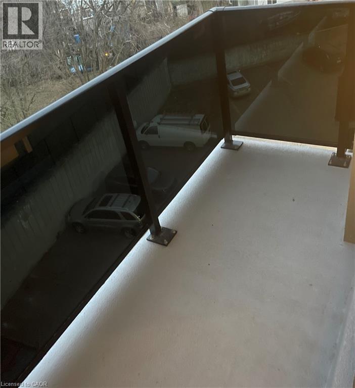 283 FAIRWAY Road N Unit# 405 thumbnail 15