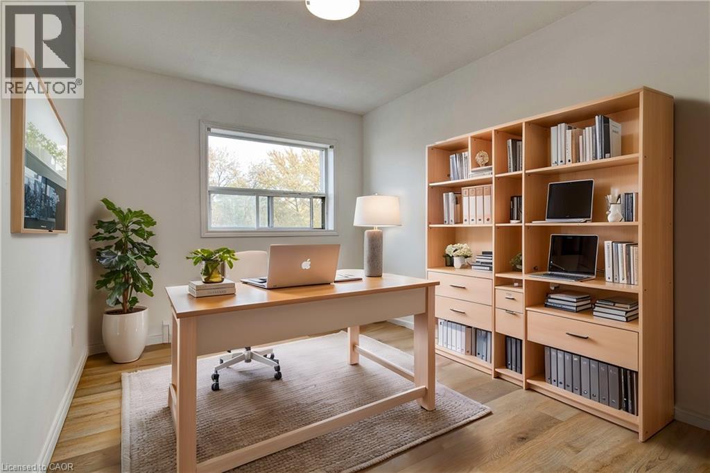 283 FAIRWAY Road N Unit# 405 thumbnail 9