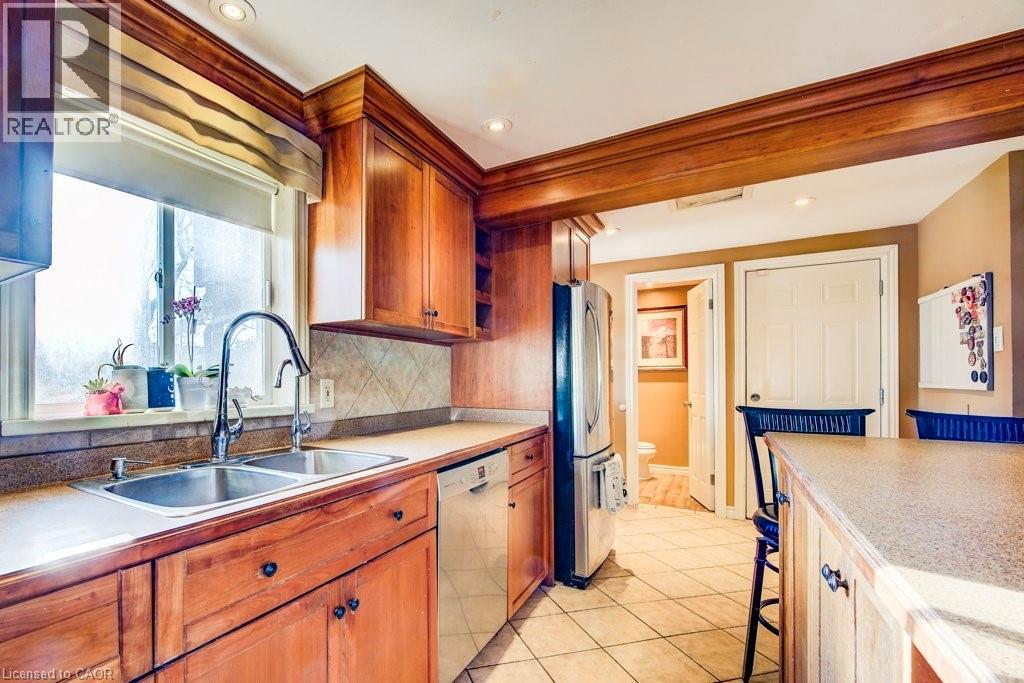 2310 FOUNTAIN Street N thumbnail 12