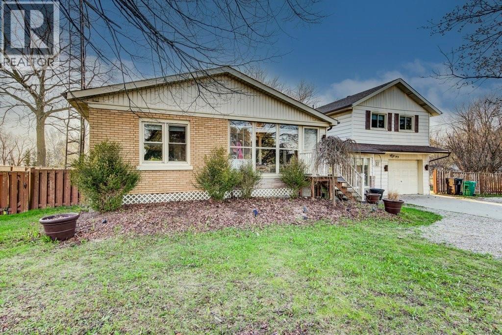 2310 FOUNTAIN Street N thumbnail 2