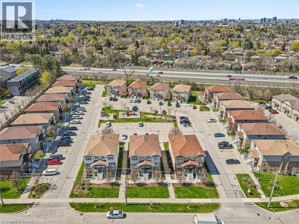 50 HOWE Drive Unit# 16B thumbnail 32