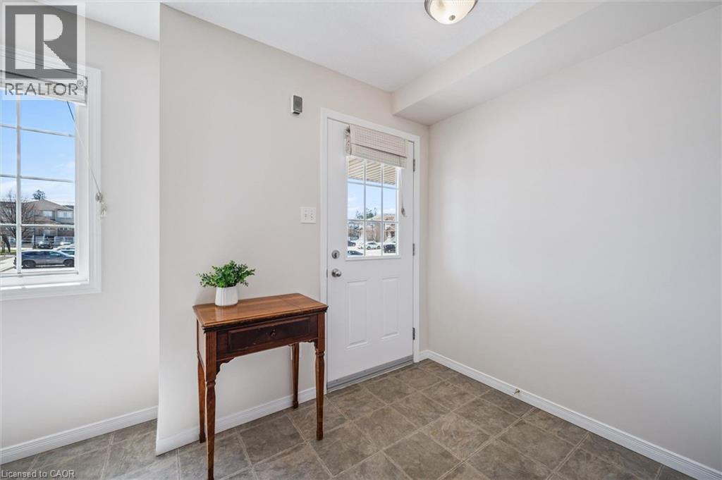 50 HOWE Drive Unit# 16B thumbnail 6