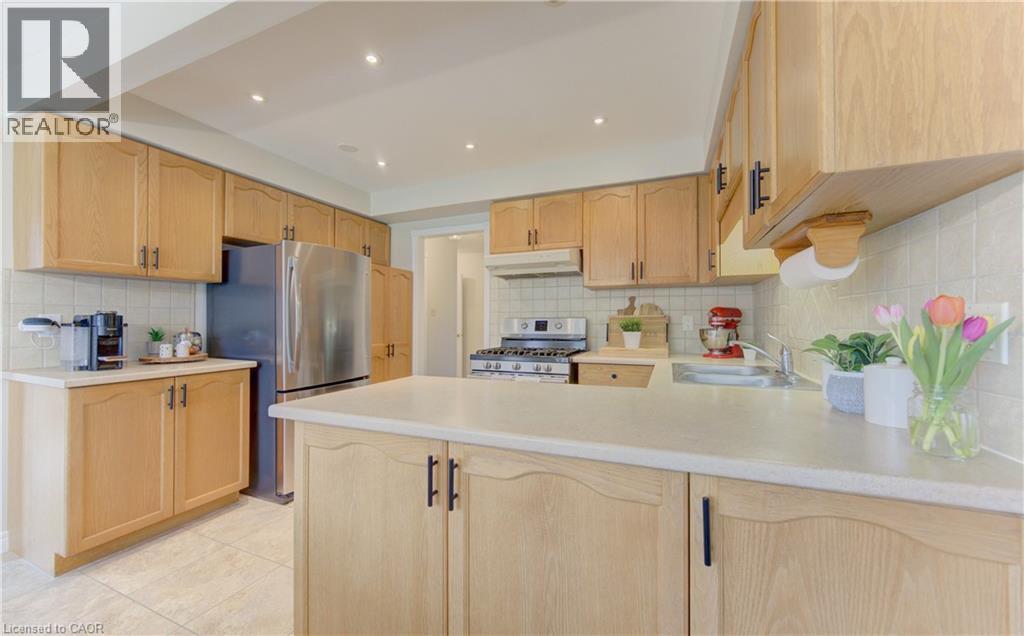 159 BURNETT Avenue thumbnail 13