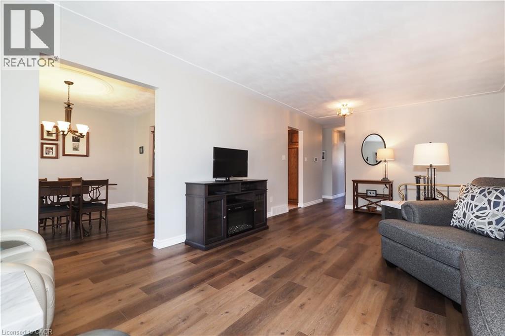 35 REINER Crescent thumbnail 10