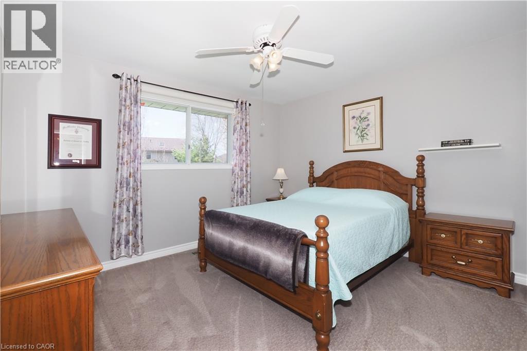 35 REINER Crescent thumbnail 19