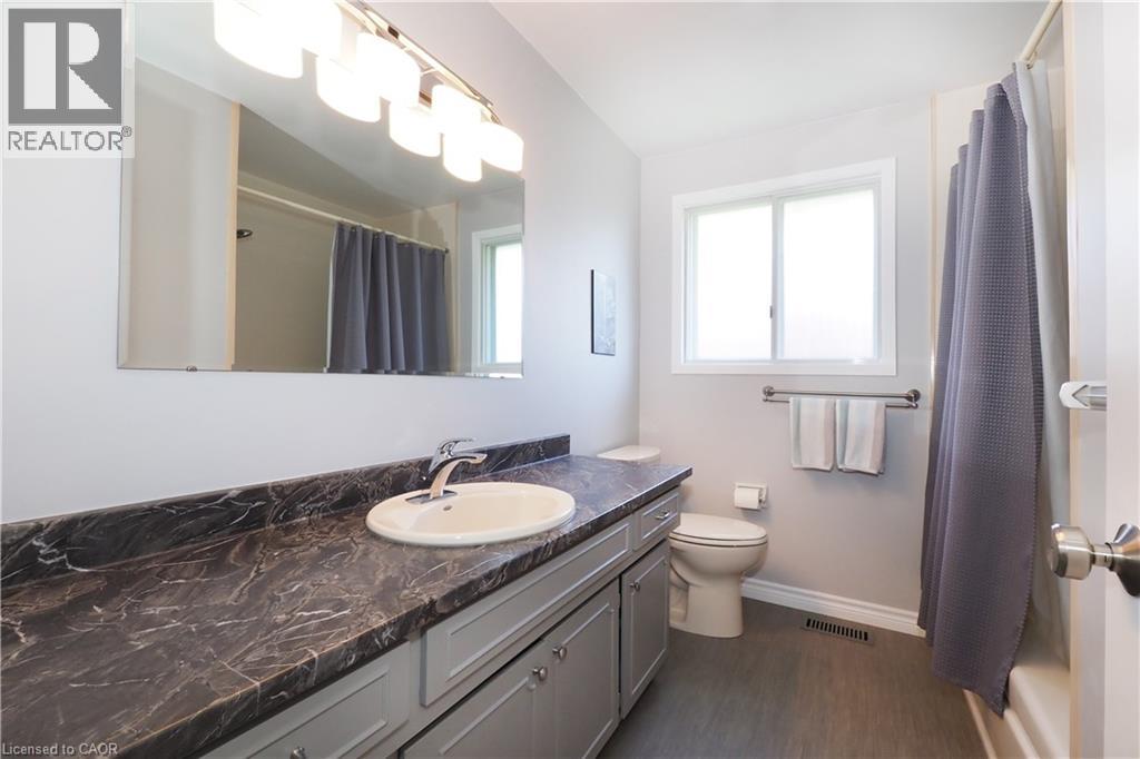 35 REINER Crescent thumbnail 21