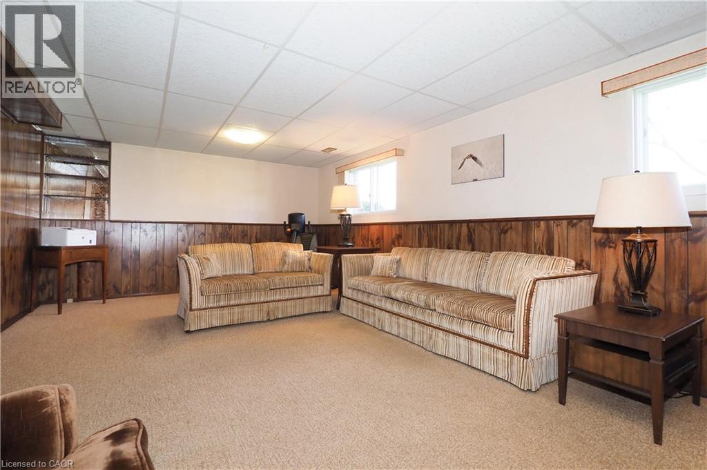 35 REINER Crescent thumbnail 25