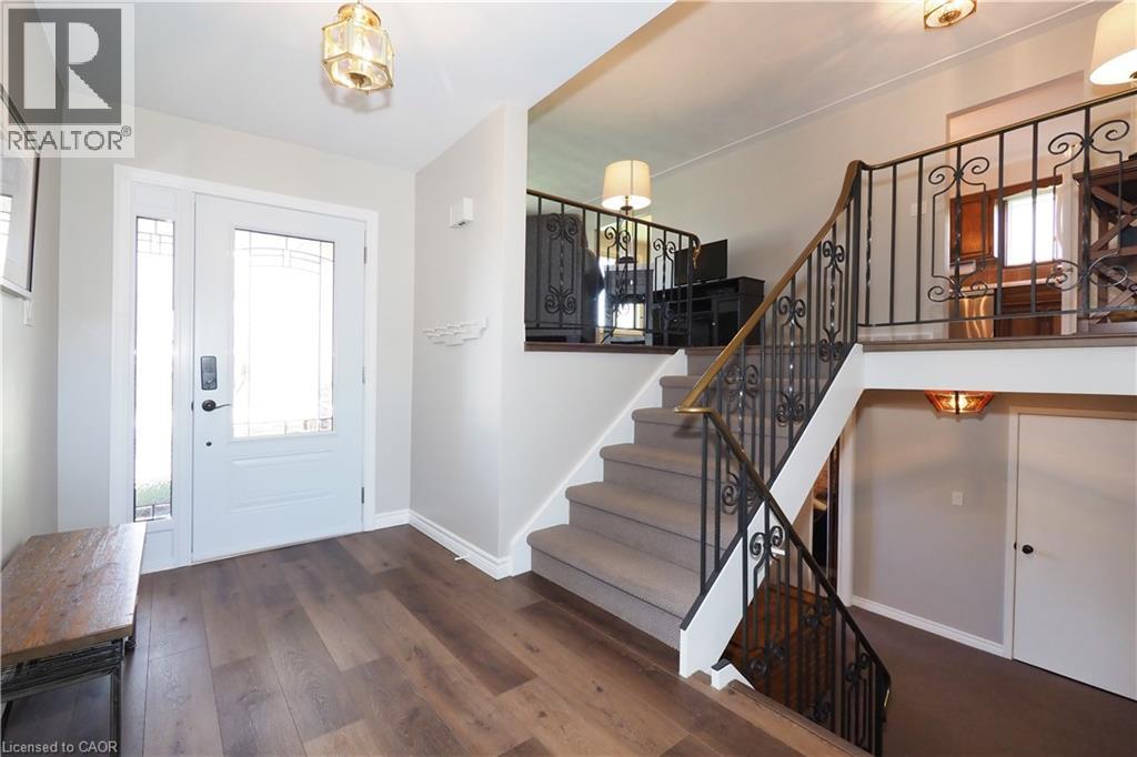 35 REINER Crescent thumbnail 6