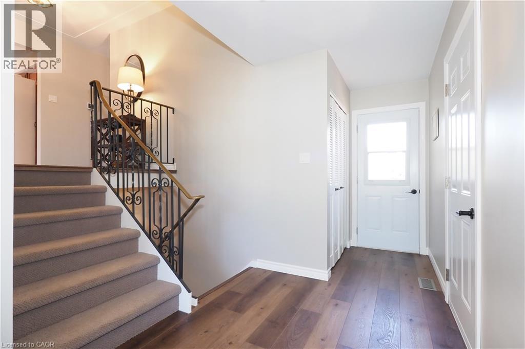 35 REINER Crescent thumbnail 7