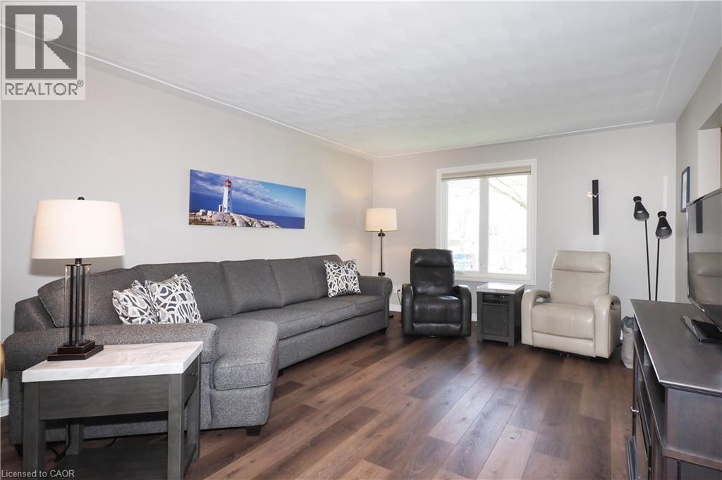 35 REINER Crescent thumbnail 9