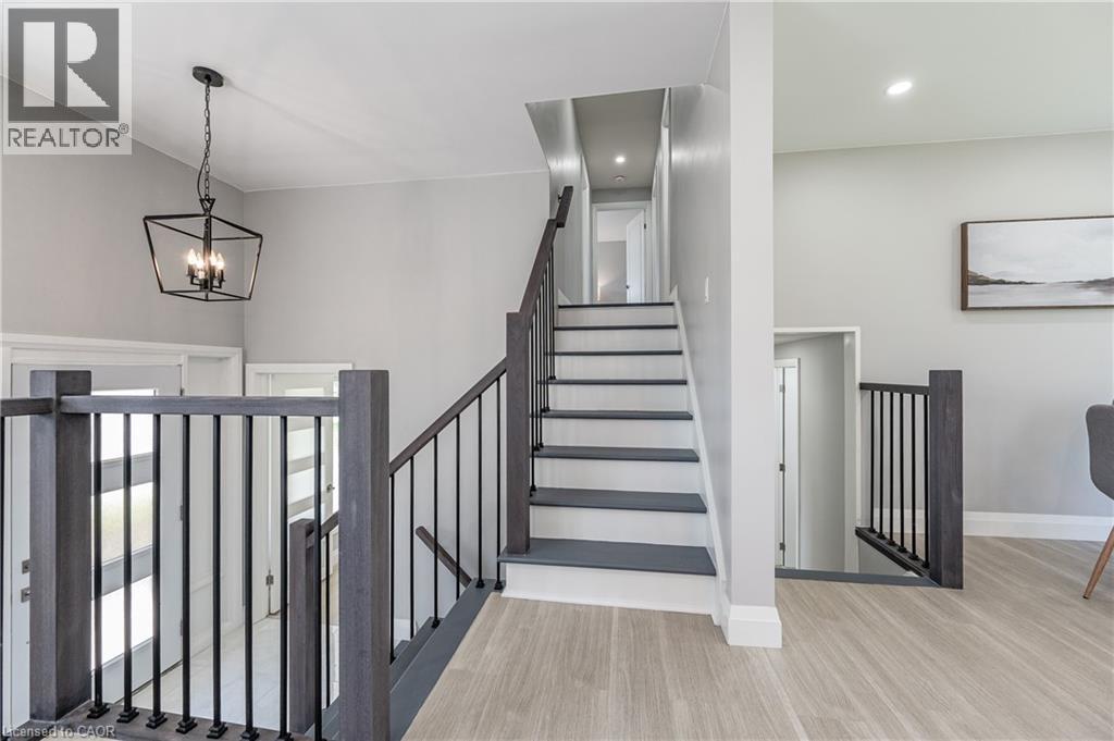 34 BRADLEY Drive thumbnail 16