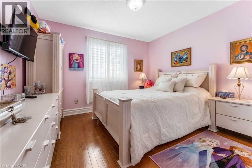 60 CHANDOS Drive thumbnail 26