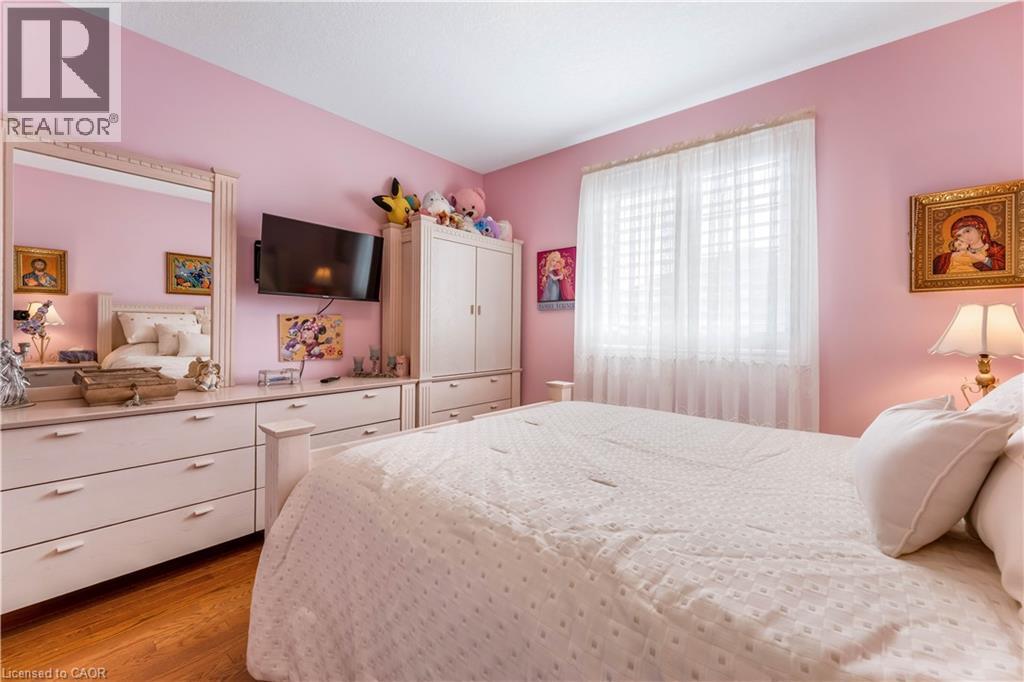 60 CHANDOS Drive thumbnail 27