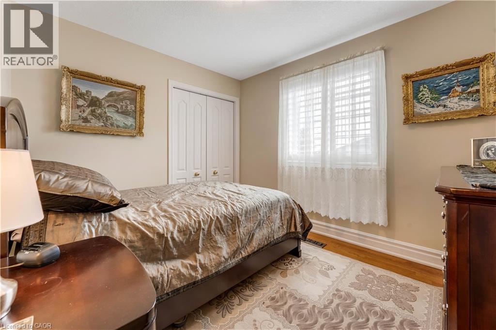 60 CHANDOS Drive thumbnail 29