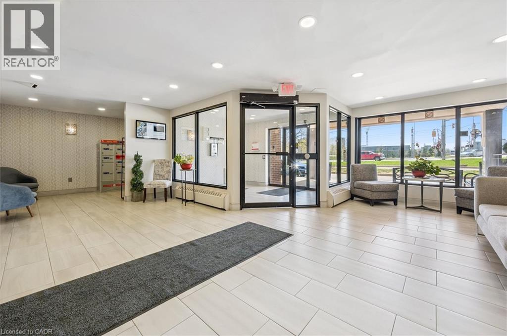 1100 COURTLAND Avenue E Unit# 302 thumbnail 4