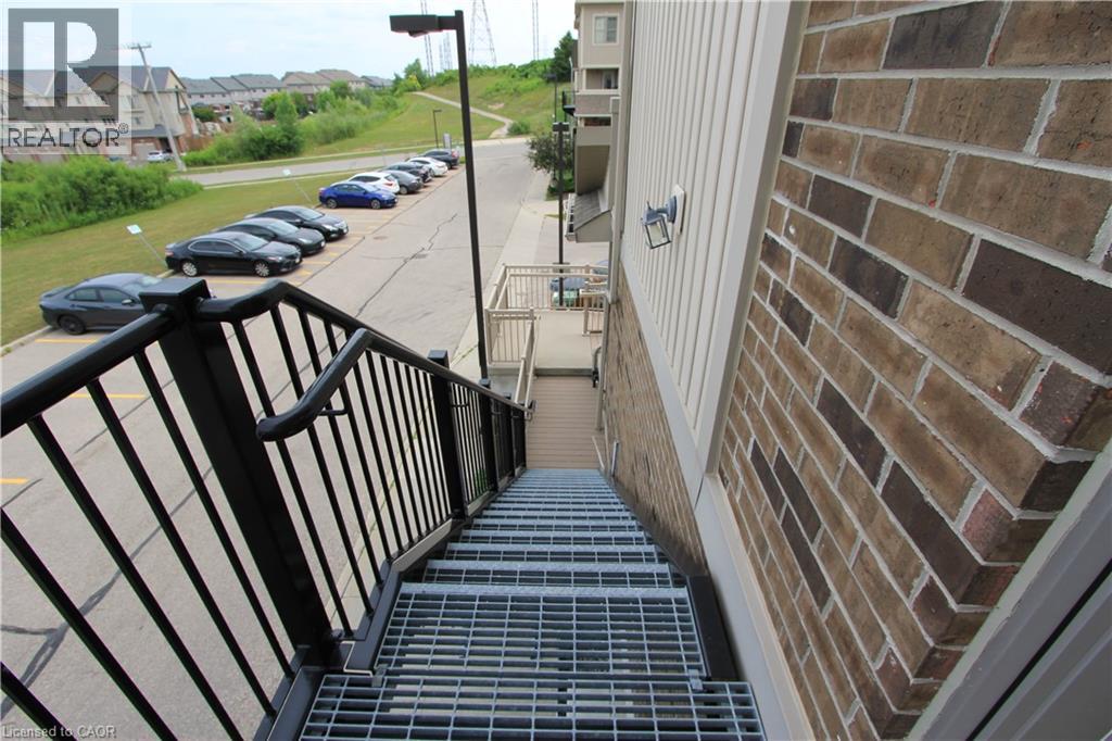 255 MAITLAND Street Unit# 3E thumbnail 12