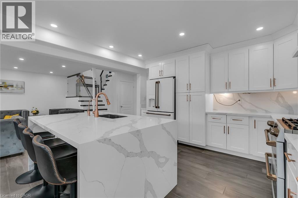 956 BANFFSHIRE Court thumbnail 16