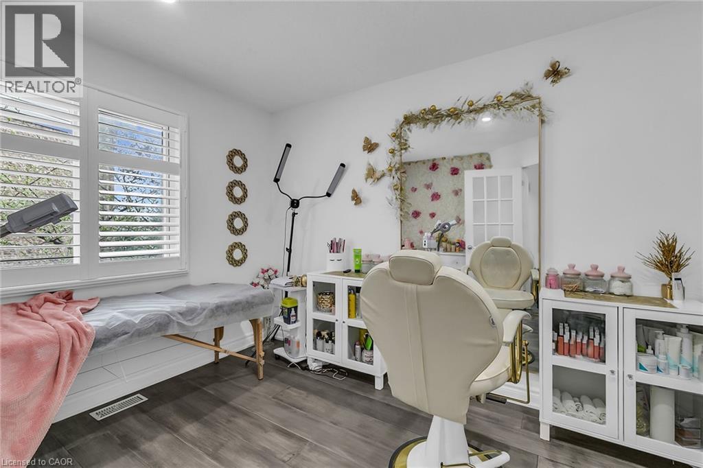 956 BANFFSHIRE Court thumbnail 17