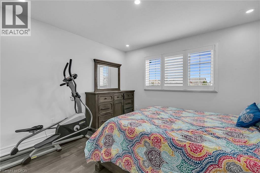 956 BANFFSHIRE Court thumbnail 30