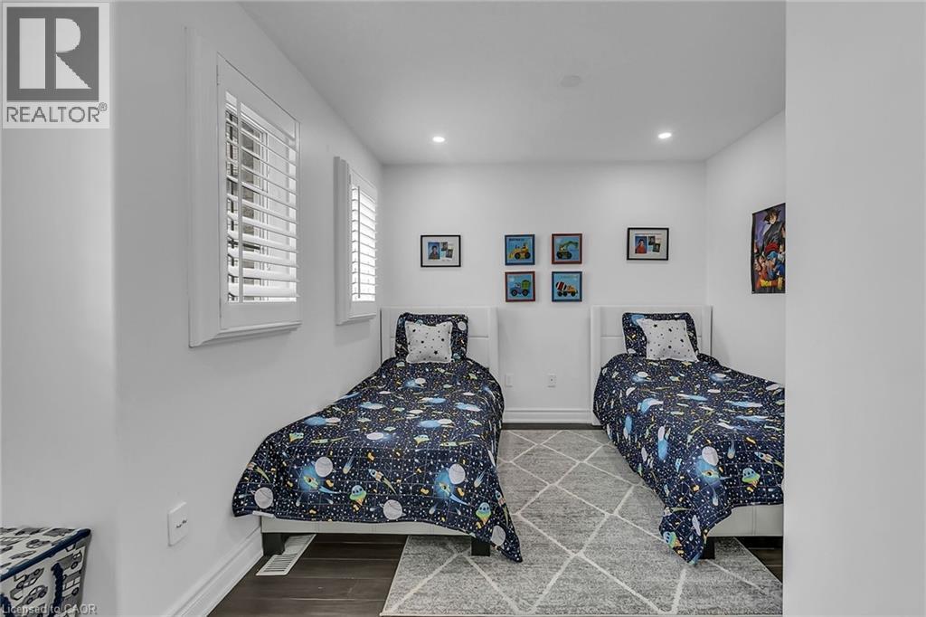 956 BANFFSHIRE Court thumbnail 31