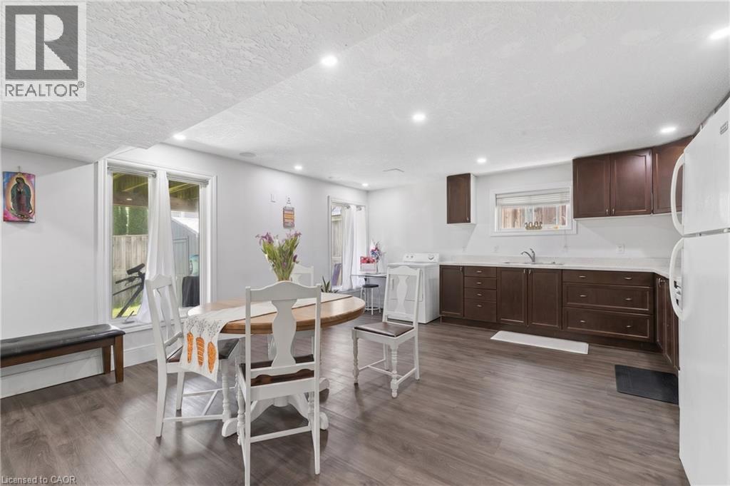 956 BANFFSHIRE Court thumbnail 33