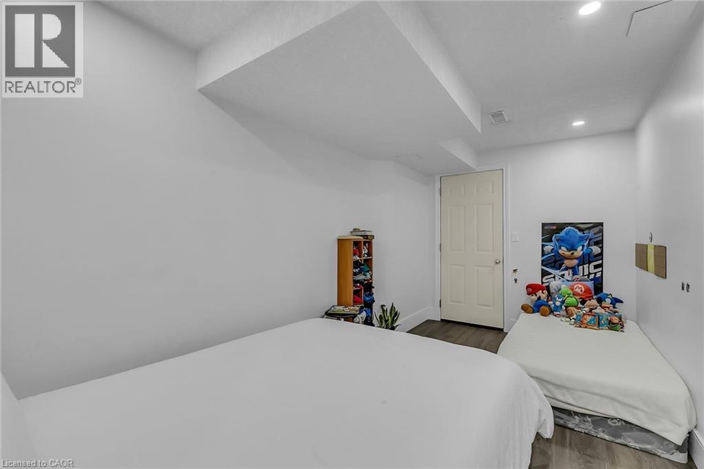 956 BANFFSHIRE Court thumbnail 39