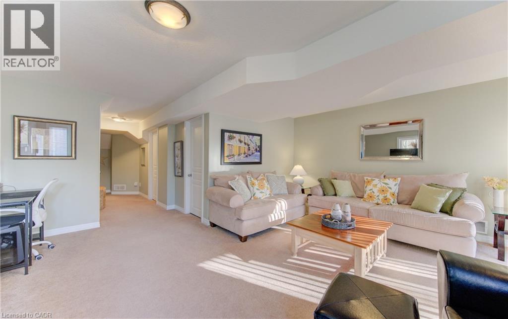 105 PINNACLE Drive Unit# 10 thumbnail 33