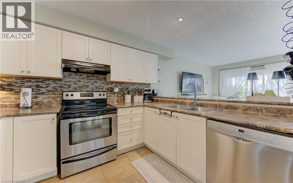 105 PINNACLE Drive Unit# 10 thumbnail 9