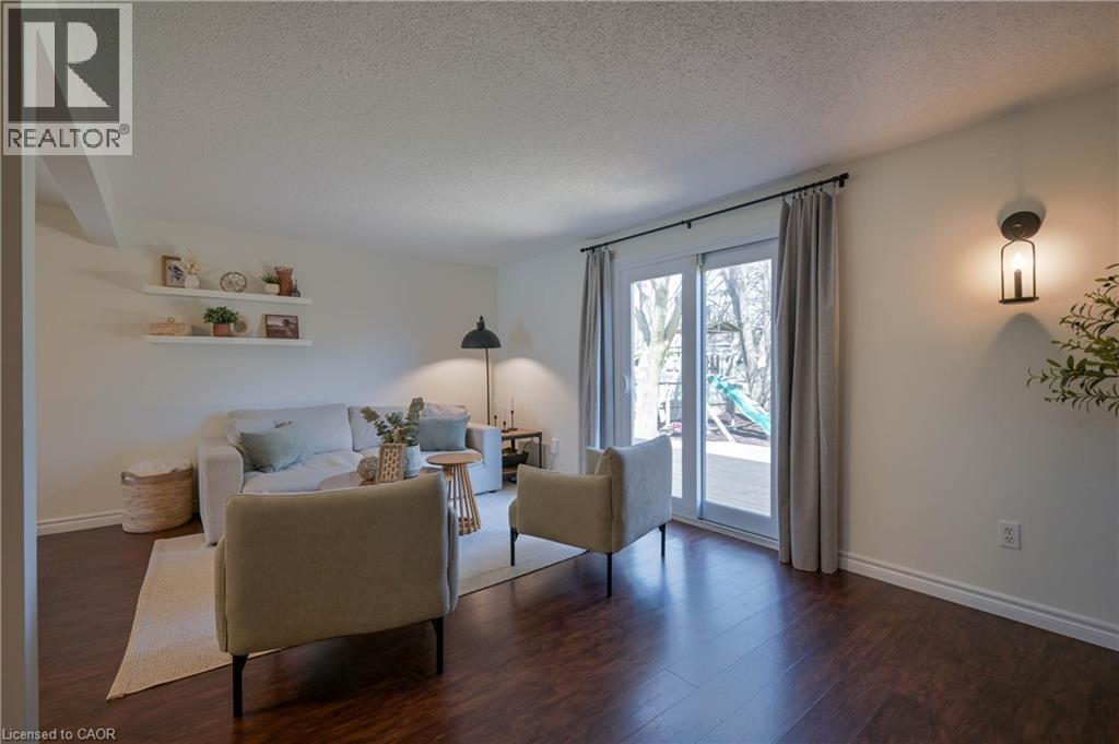 122 FOXHUNT Road thumbnail 17